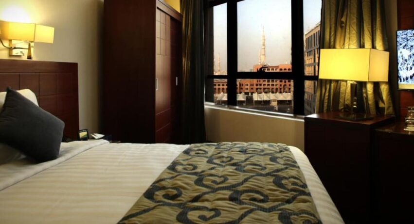 10 Nights 4 Star Easter Umrah Package 2025