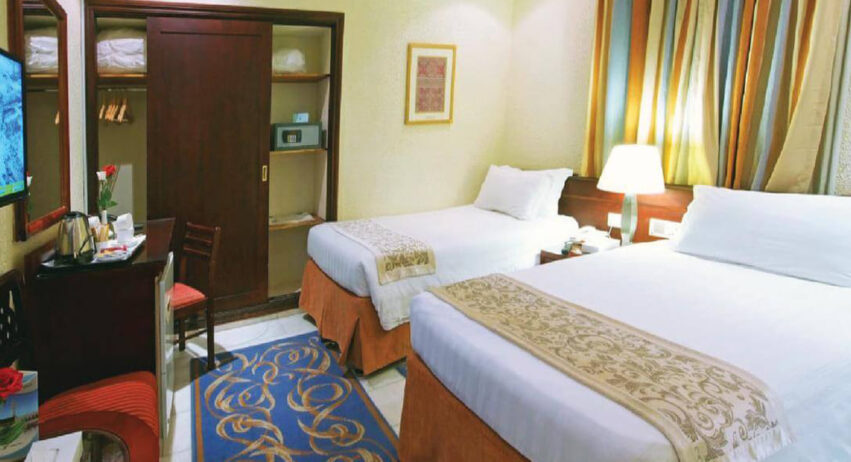 10 Nights 4 Star Easter Umrah Package 2025