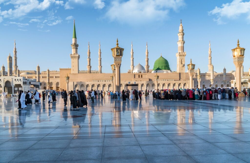 Find Your Perfect Umrah Stay: 5, 7, or 10